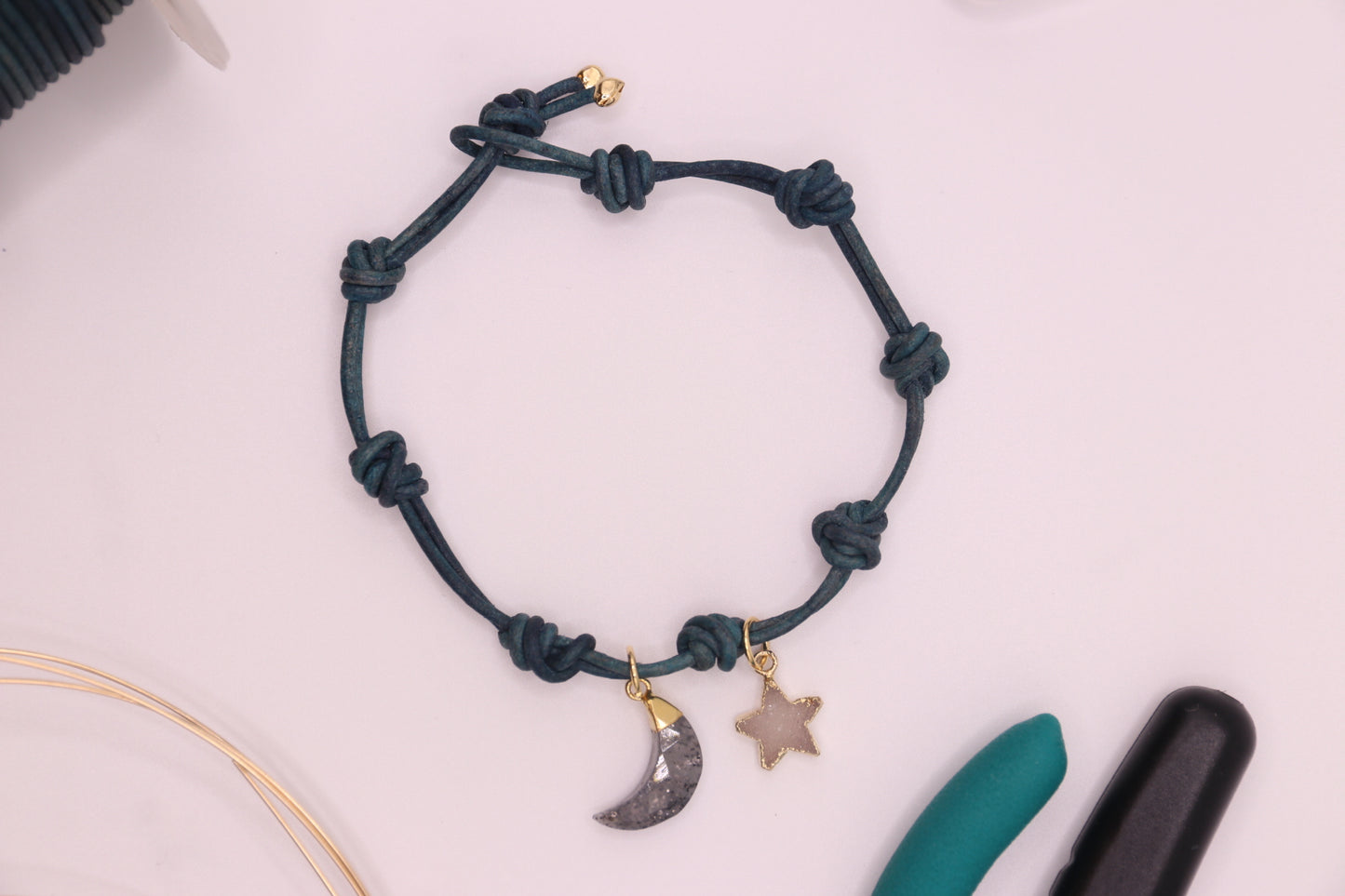 Lunè | Bracelet | 18k Gold Plated Sterling Silver, Blue Leather.