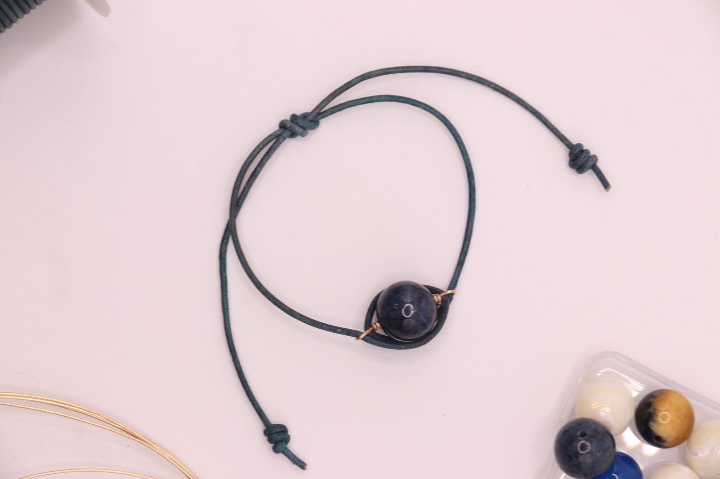 Eternal Knot | Bracelet| Blue Leather, Blue Agata.